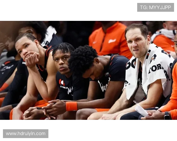 2005年NBA东部决赛活塞与篮网的激烈对决回顾与分析