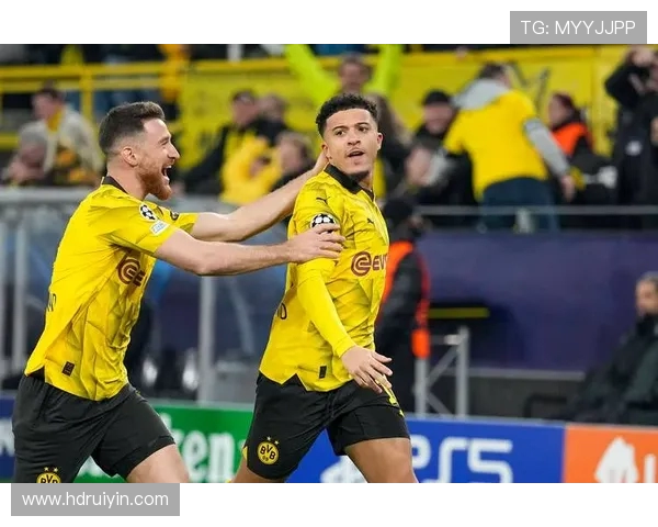 多特蒙德球迷暴力事件引发欧冠禁赛与巨额罚款震动足球界 多特蒙德球迷暴力事件引发欧冠禁赛与巨额罚款震动足球界