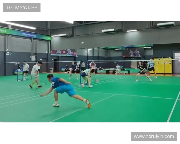 重庆羽毛球队与西安羽毛球队赛后复盘团队协作的精彩瞬间与经验总结