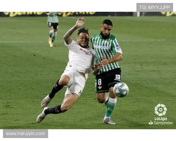 南京足球队在选拔赛中以99分稳居积分榜首位，表现卓越引人瞩目